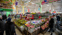 Новосибирцы скупают тюльпаны к 8 Марта — фоторепортаж из магазина