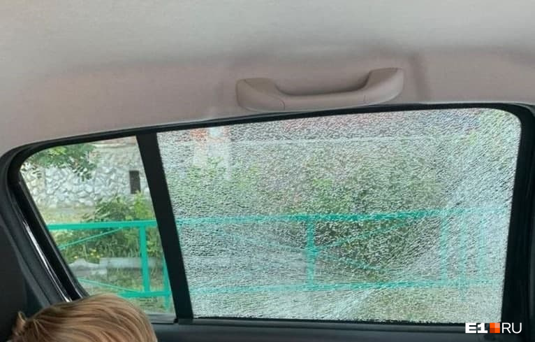 Нападениям подвергаются самые разные машины Нападениям подвергаются самые разные машины