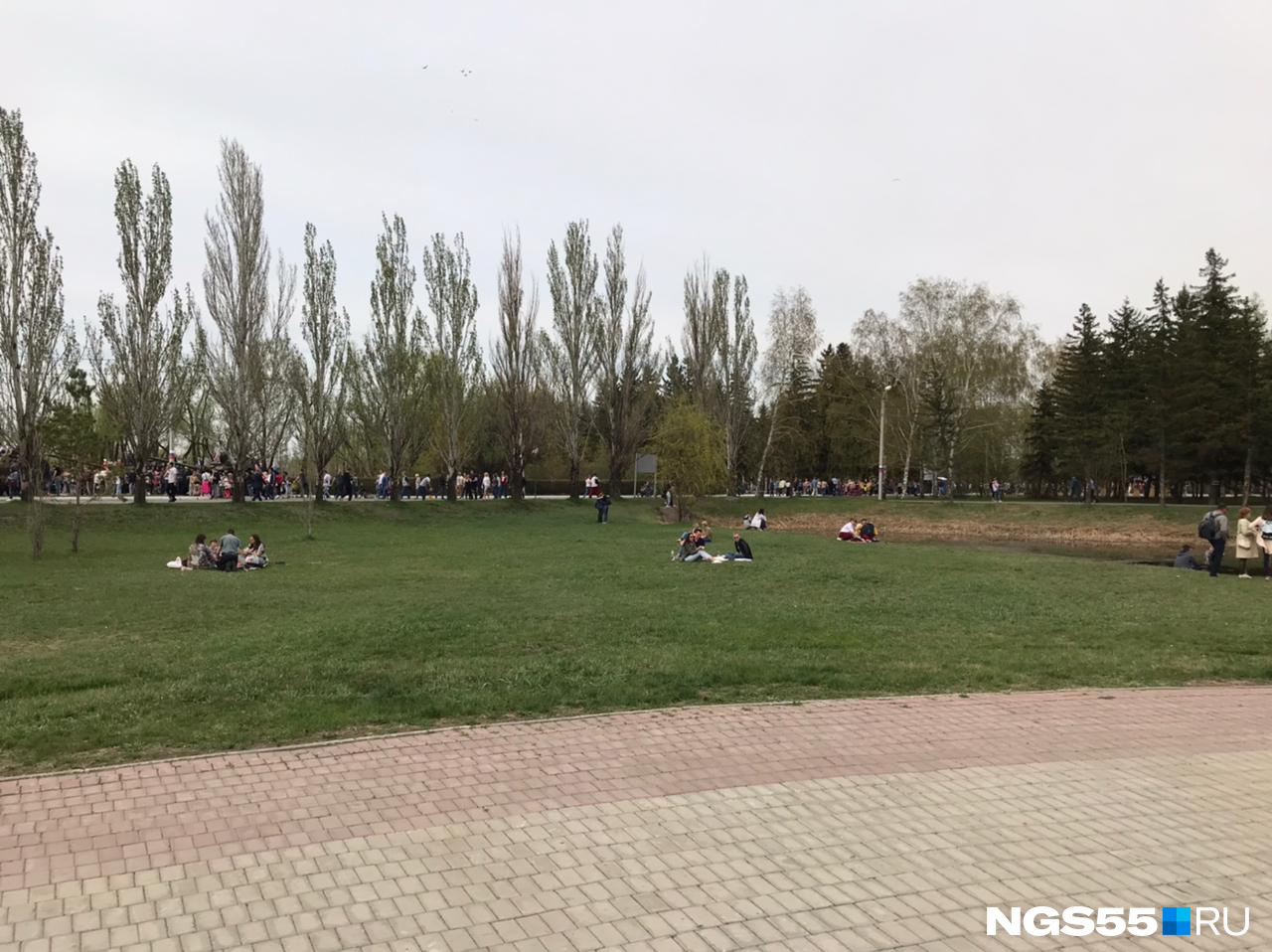 Несмотря на облачность, на улице очень комфортно Несмотря на облачность, на улице очень комфортно