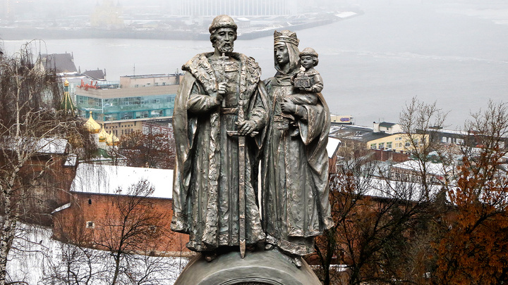 «Каждая территория хочет свою пару»: зачем в Нижнем Новгороде памятник Дмитрию Донскому и его супруге