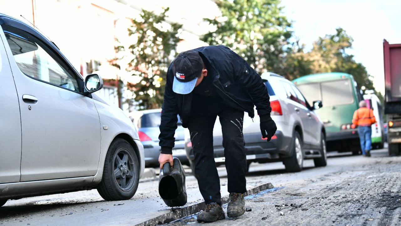 В Ярославле власти назвали новую дату окончания работ на Комсомольской улице