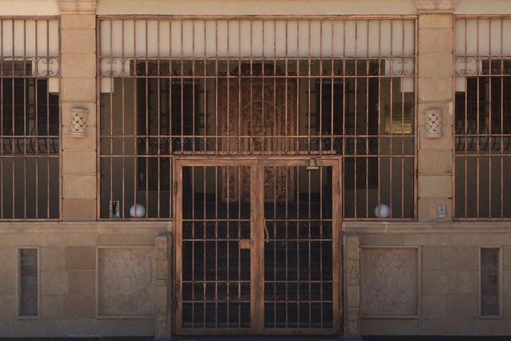 В первый день в Хургаде Павел обнаружил закрытые ворота Генерального консульства России