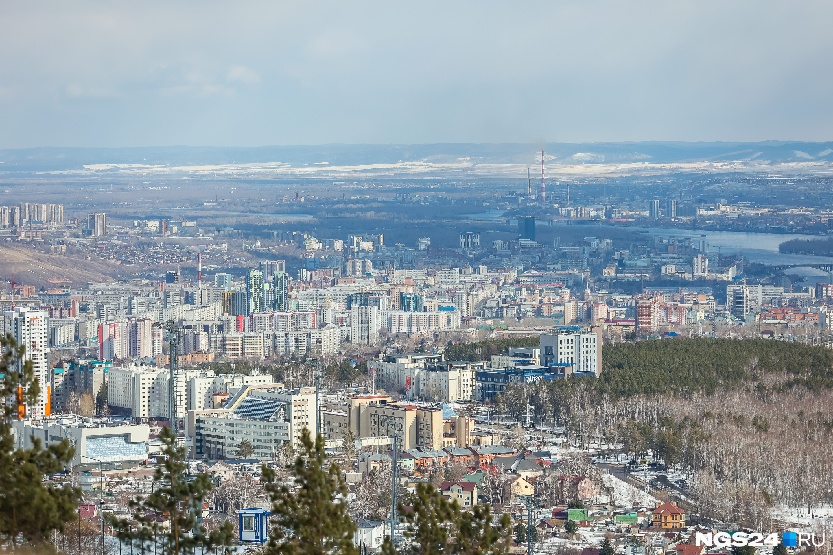 Нгс красноярск. Смотровая площадка на Николаевской сопке Красноярск. Новая смотровая в Красноярске. Новая смотровая Красноярск фото. Фото синоптиков Красноярска.