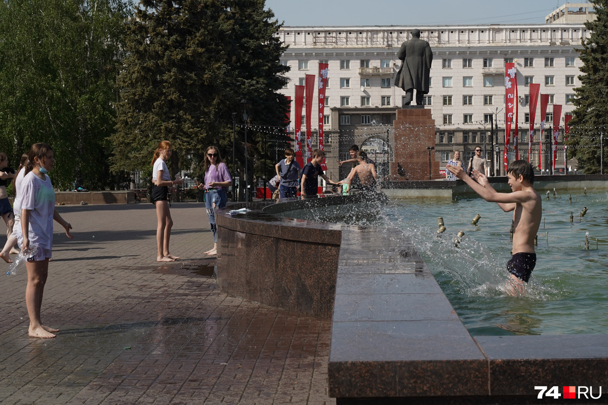 А что? Это же весело! А что? Это же весело!