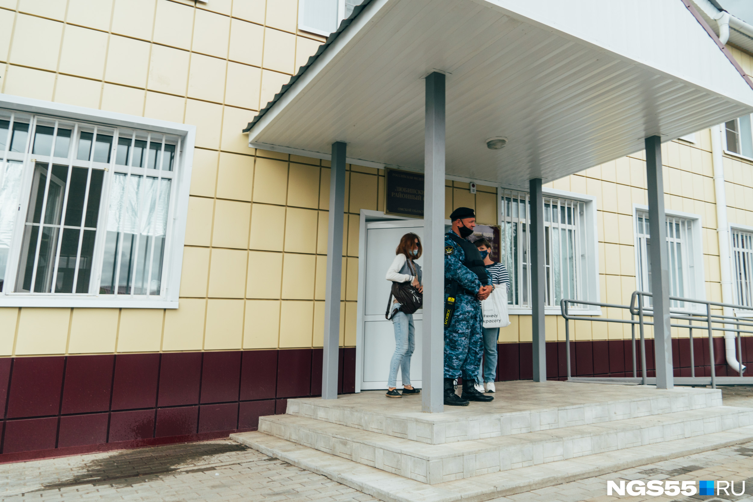 24-летняя биологическая мать общения с журналистами избегает 24-летняя биологическая мать общения с журналистами избегает