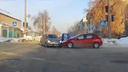 Хитроумный перекресток в Новосибирске, где можно поехать на свой зеленый, подставиться и стать виновником ДТП (смотрим видео)