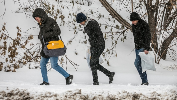 Экстренное предупреждение: на Красноярск надвигаются сильный ветер и очередной снегопад