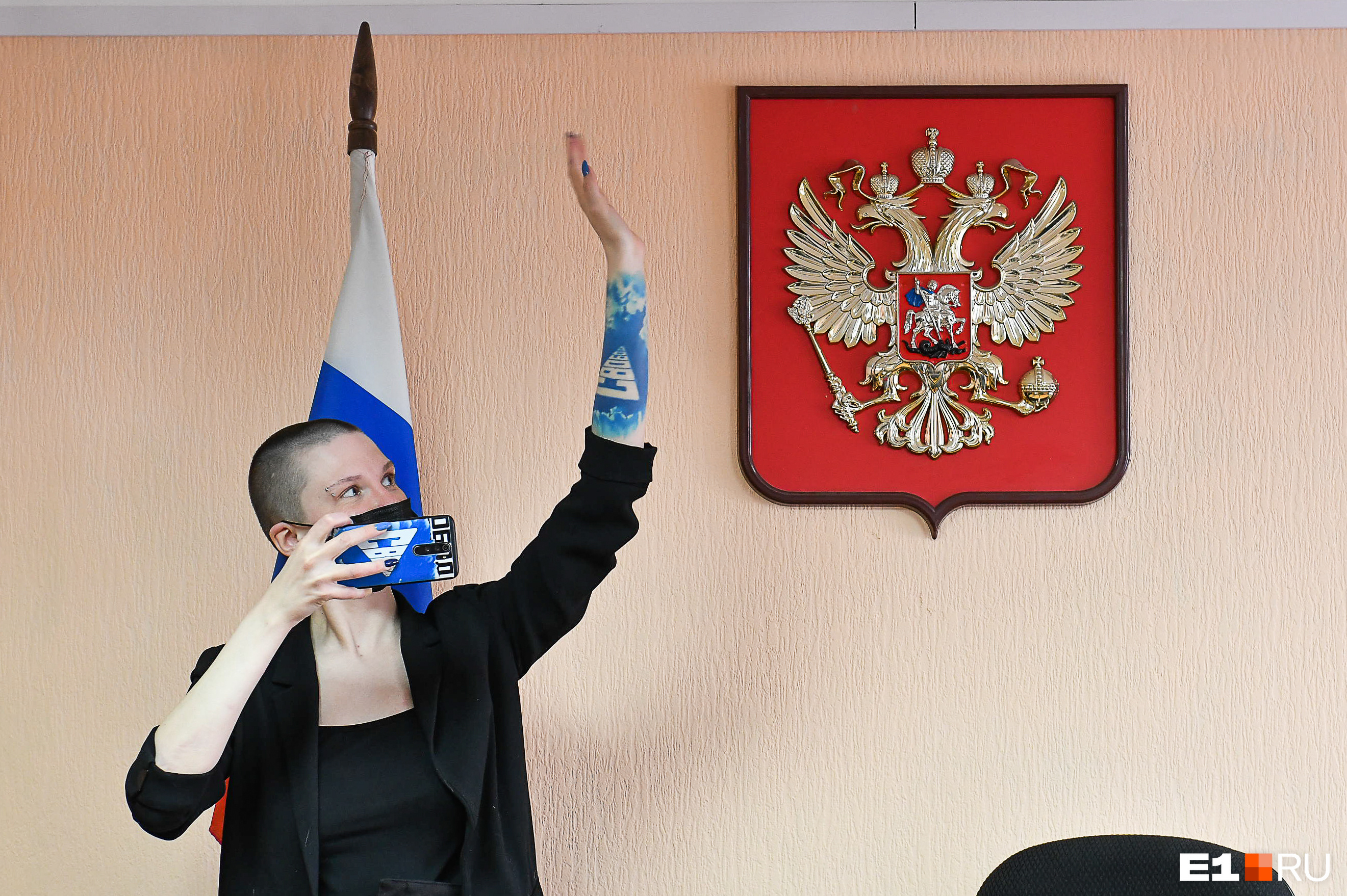 Юлия Федотова во время суда над Евгением Ройзманом
