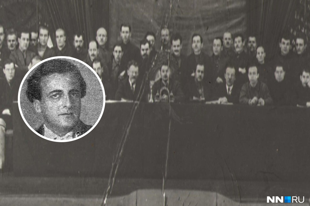 На общем фото — заседание Горьковского губкома во главе с Андреем Ждановым в 1927 году. Среди этих едва различимых лиц можно обнаружить и Столяра и Морозова — тогда они работали в отделе пропаганды