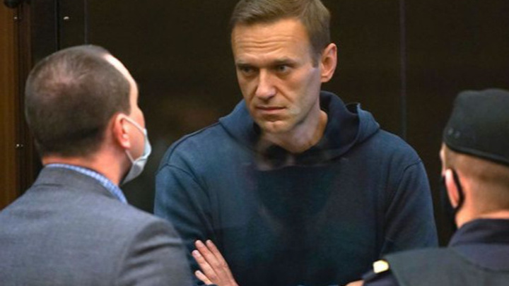 Навального перевели из колонии в больницу
