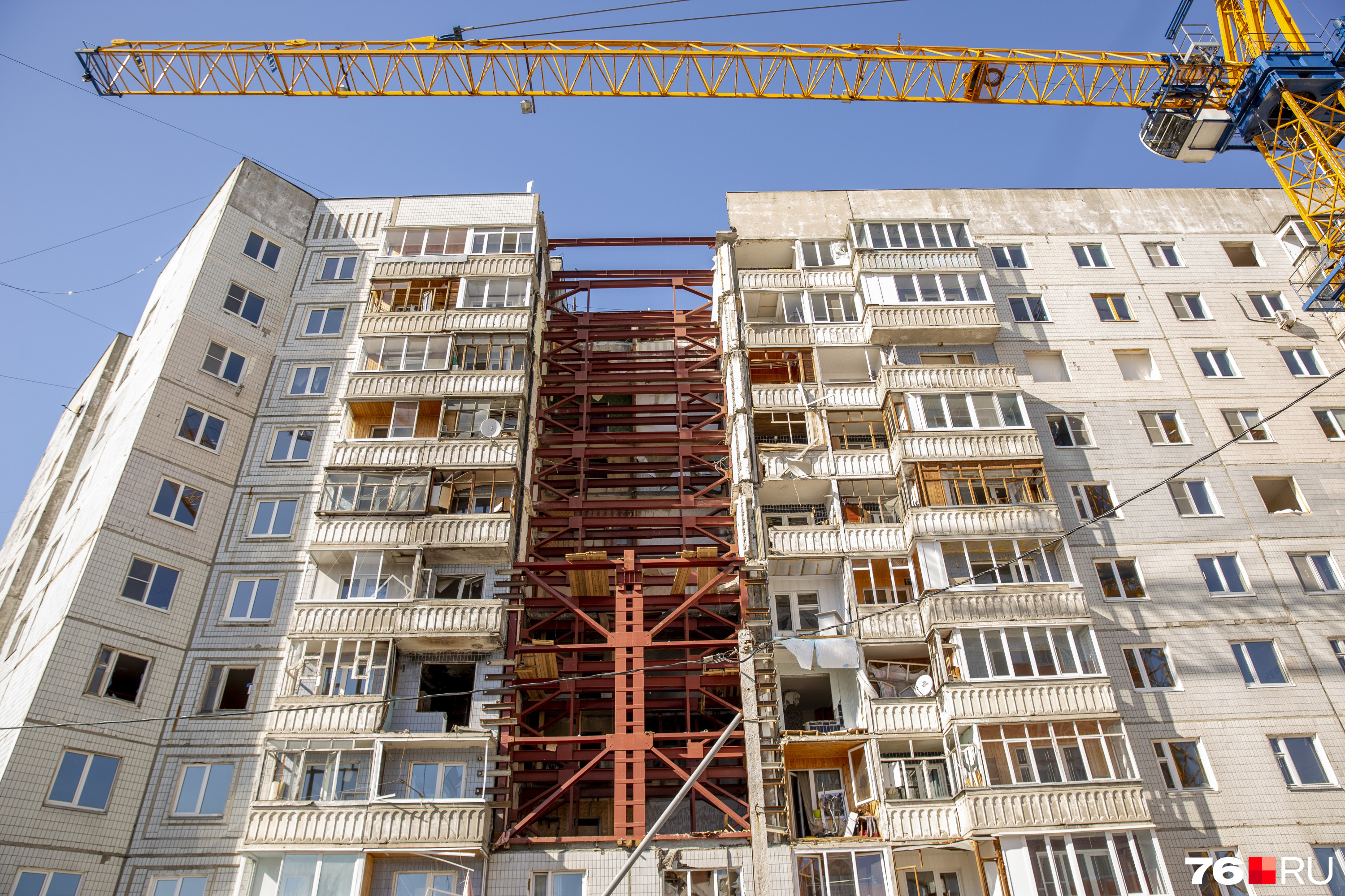 После ярославль. Дом на Батова Ярославль взорвался. Взрыв на Батова 5 Ярославль. Взрыв на улице Батова Ярославль. Ярославль Батова 5 к 2.