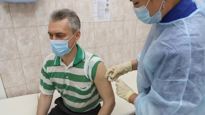42% жителей Красноярского края отказываются вакцинироваться от ковида