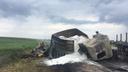 В Ростовской области сгорели водители двух столкнувшихся грузовиков
