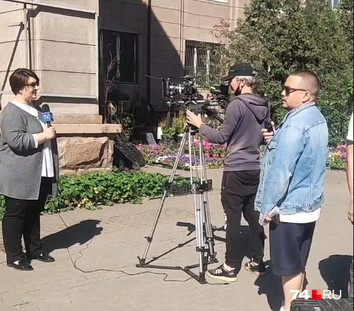 Челябинке Наталье Фуниковой не привыкать к работе на <nobr class="_">камеру —</nobr> она известный в Челябинске журналист