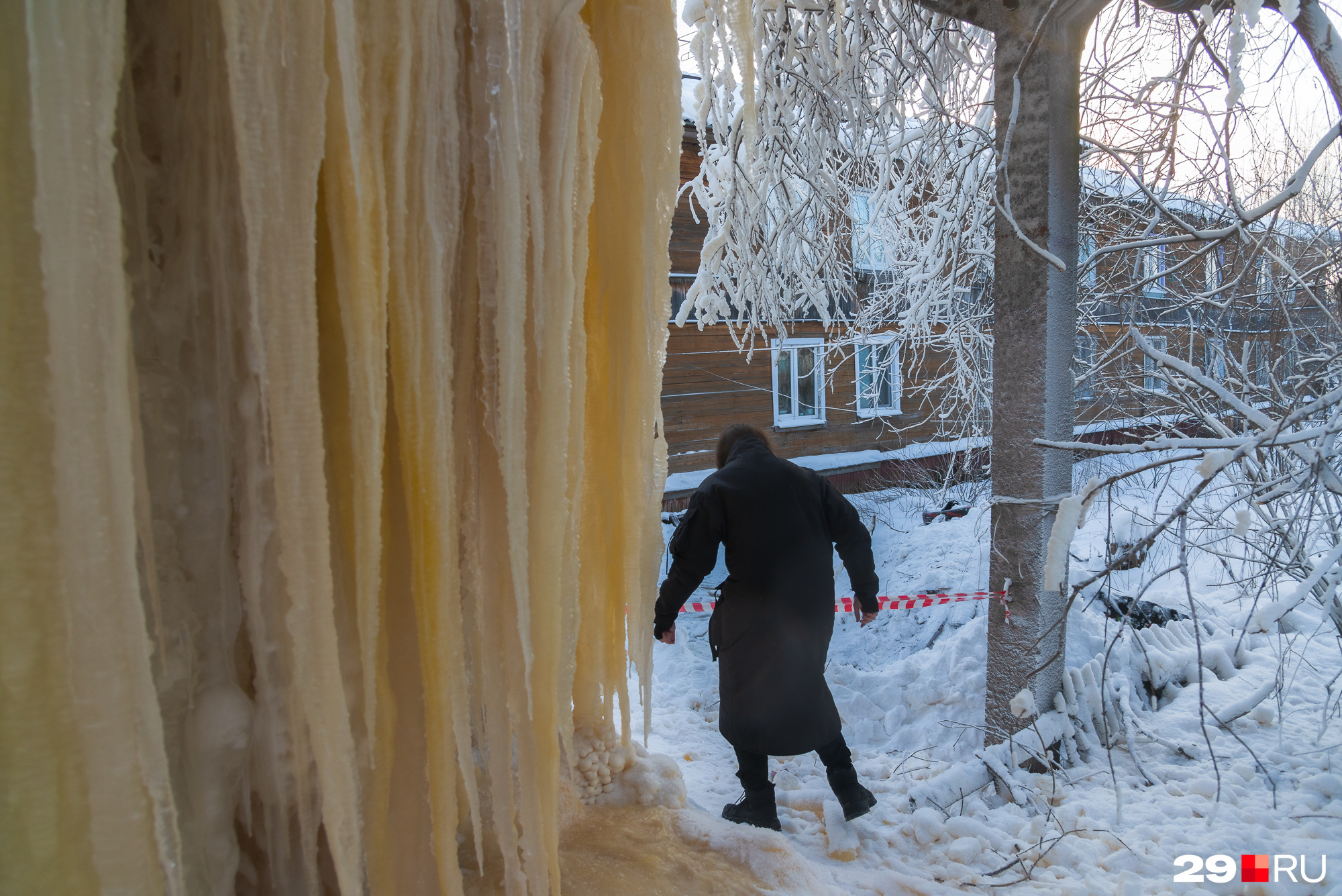 Упадет такое на голову — не поздоровится Упадет такое на голову — не поздоровится