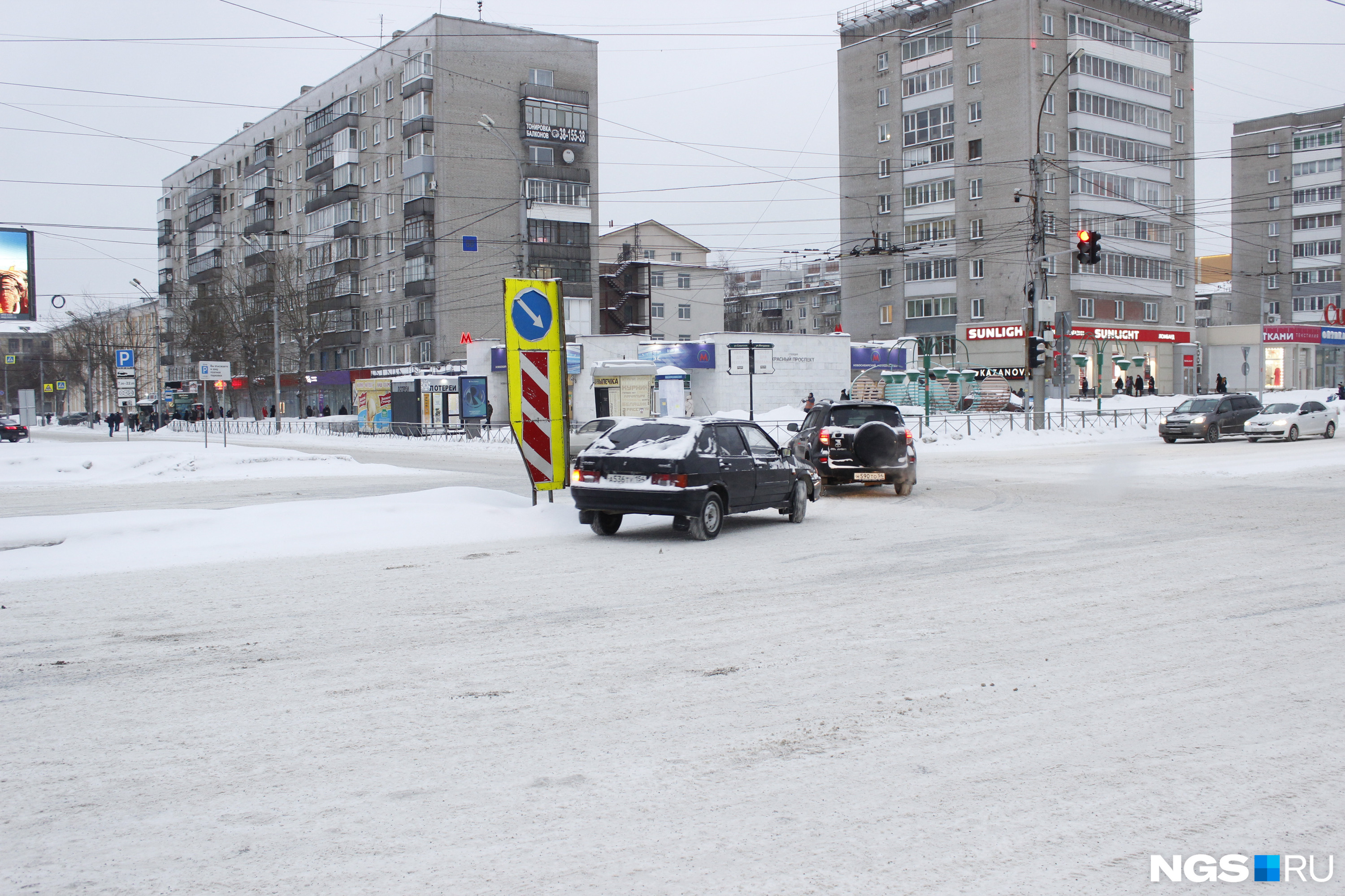 Пробки в Новосибирске, Красный проспект в Новосибирске, правила езды на  перекрестке - 29 января 2021 - НГС