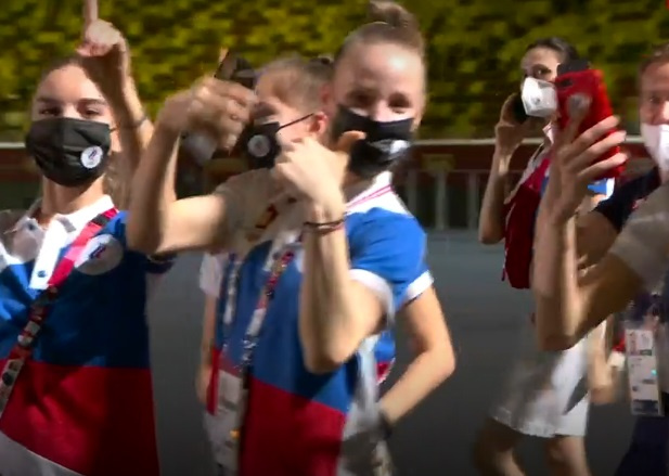 Российские спортсменки под флагом Олимпийского комитета Российские спортсменки под флагом Олимпийского комитета