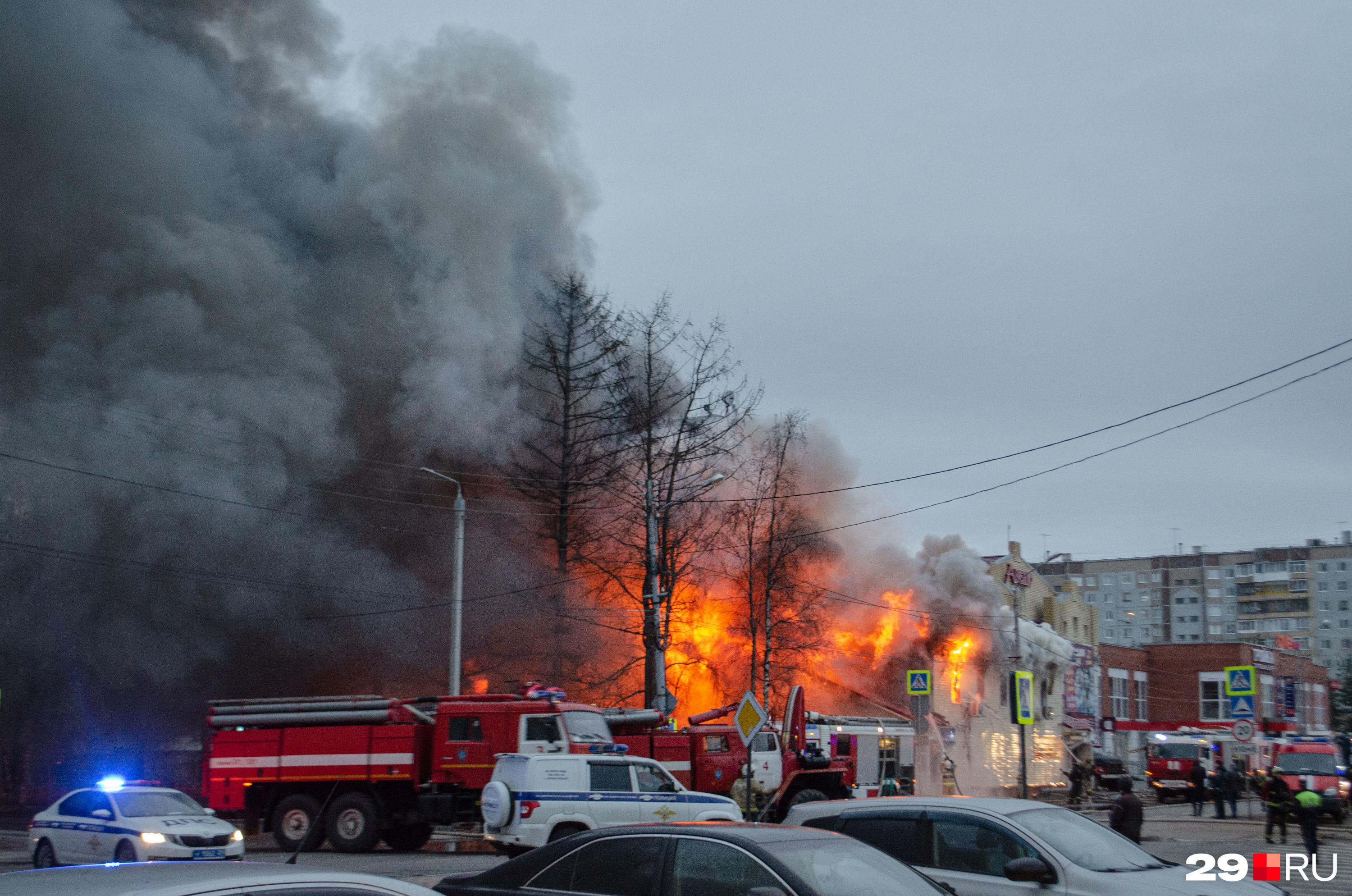 Пожар развивался очень быстро Пожар развивался очень быстро