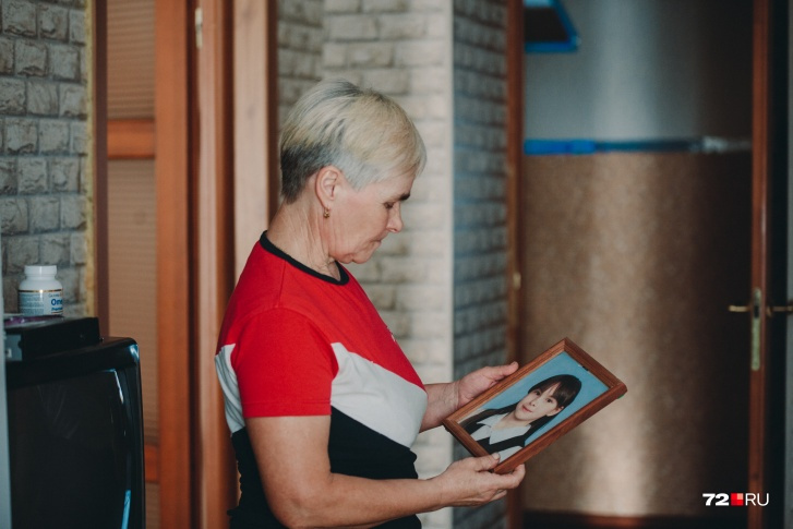 Людмила Ложкина после пропажи дочери рассылала письма в детские дома и приюты в надежде, что найдет здесь свою девочку. Из всех учреждений, куда обращалась женщина, пришли отрицательные ответы