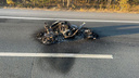 Появились фото последствий ДТП со сгоревшим мотоциклом на трассе под Самарой
