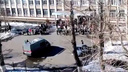 По школам Челябинска и Копейска прокатилась волна эвакуаций <nobr class="_">из-за</nobr> сообщений о бомбе