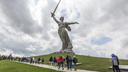 «Ее фактически вычеркивают из истории»: в Волгограде начали брать плату за изображение Родины-матери