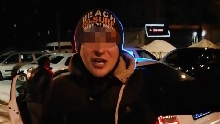 В Ярославле грабитель признался во всём на камеру за сигарету. Видео