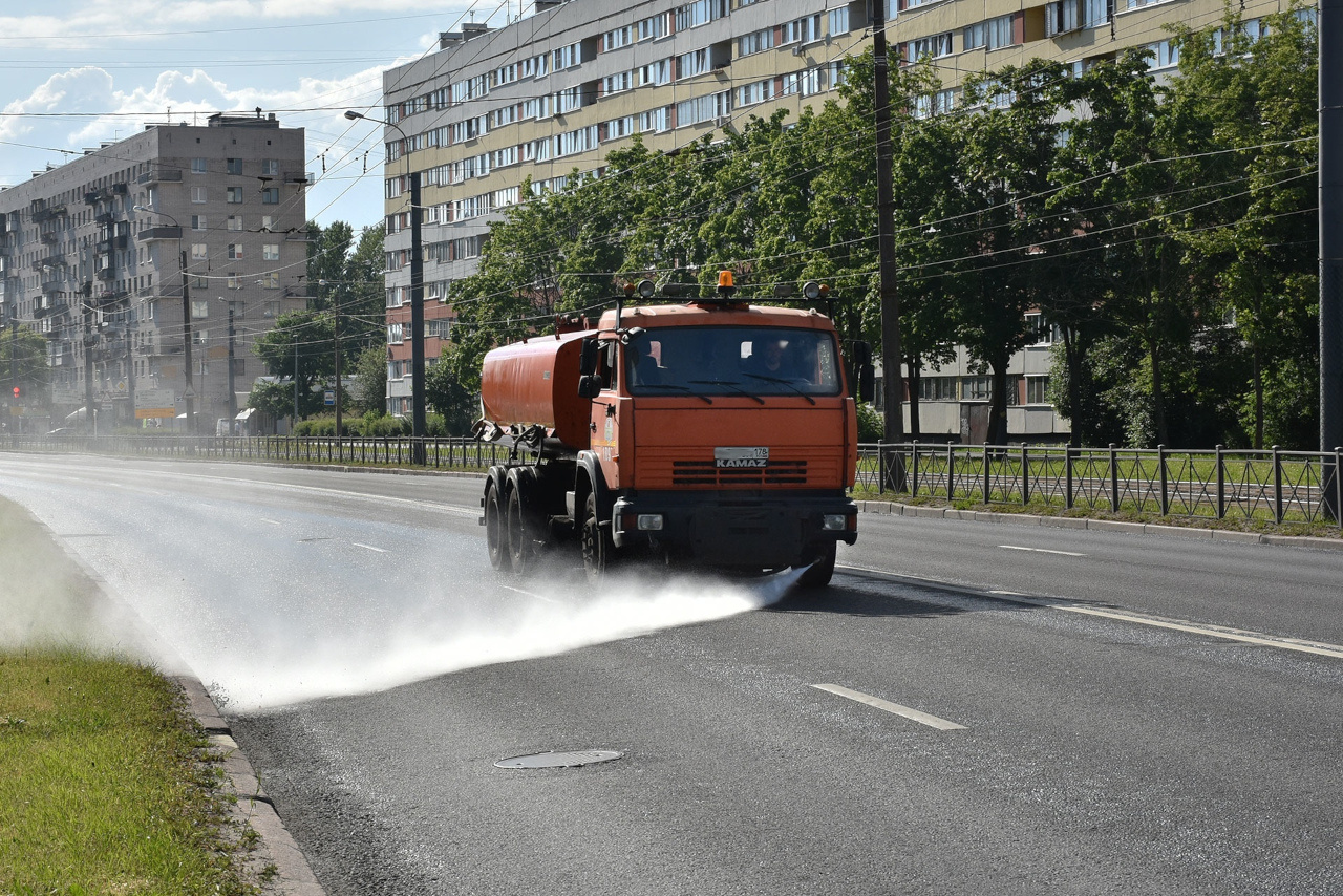 Сколько мусора собрали в центре Петербурга после «Алых парусов» 26 июня  2021 года - 28 июня 2021 - ФОНТАНКА.ру