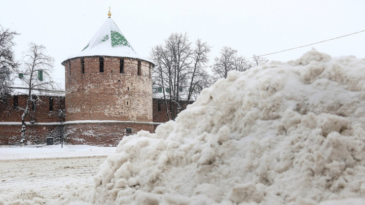 Мэры против стихии. Почему уже 15 лет Нижний Новгород тонет в снегу и когда это закончится