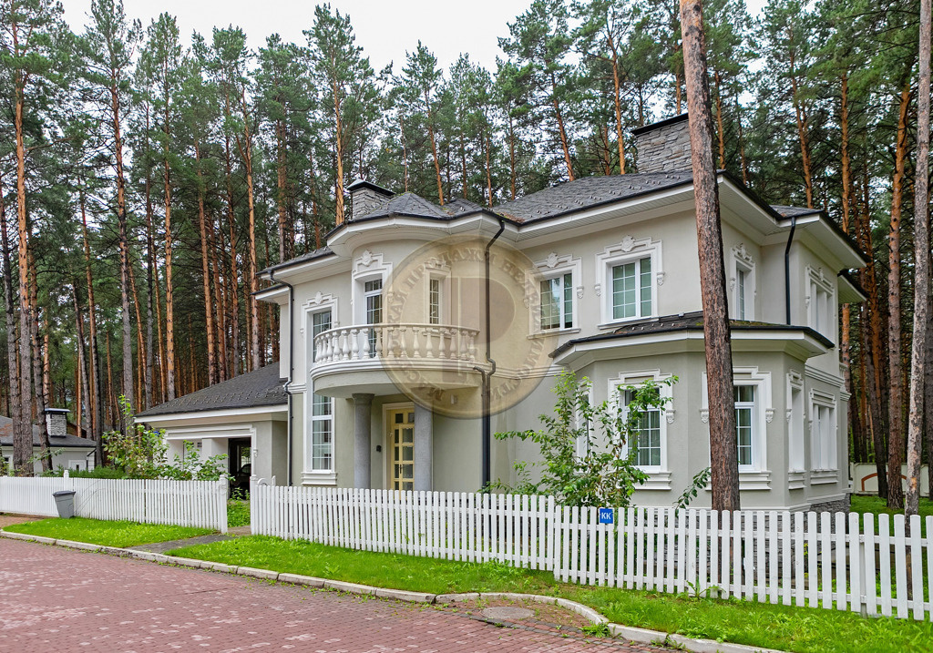Этот дом является самым дорогим из продаваемых в Красноярске Этот дом является самым дорогим из продаваемых в Красноярске