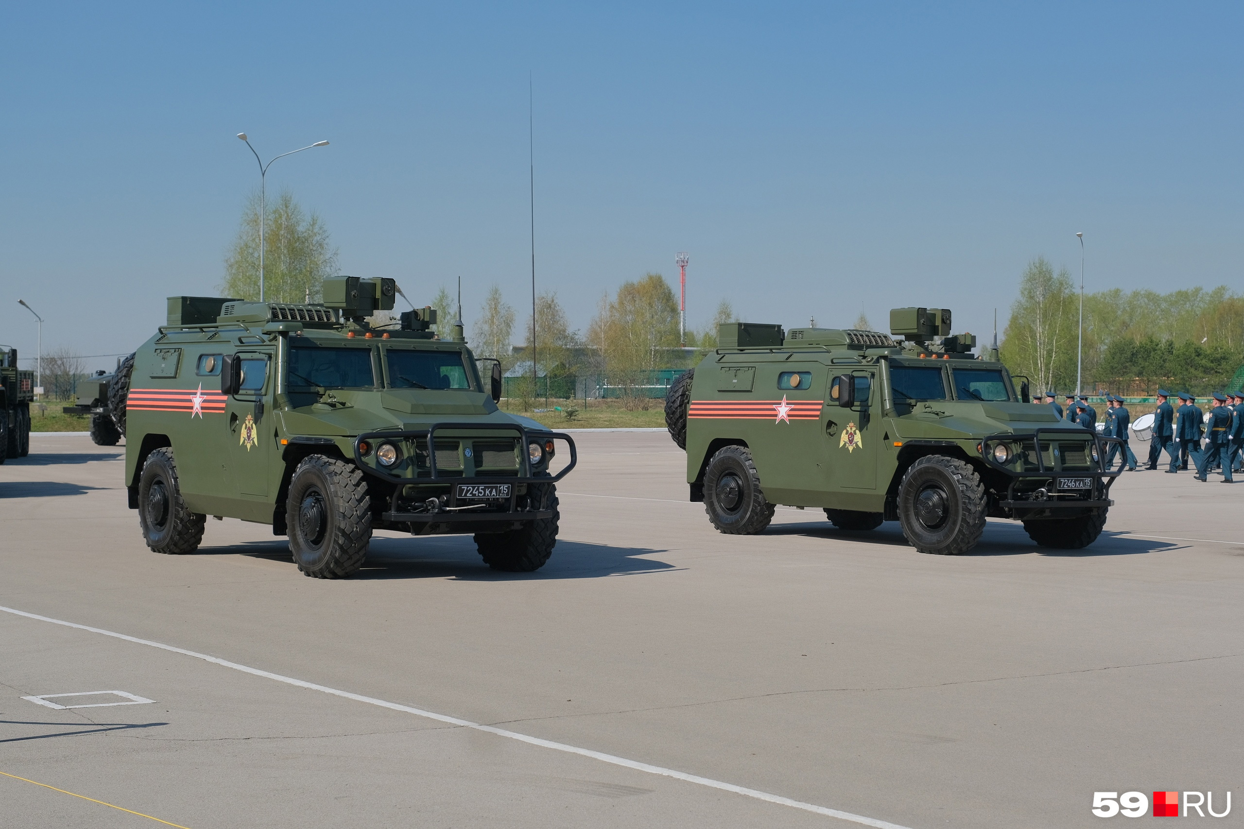 Бронированный автомобиль Бронированный автомобиль