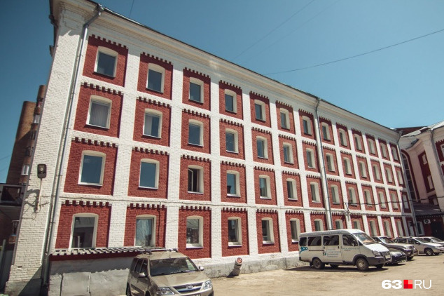 Здание бывшей тюрьмы — «Самарский крест» на Арцыбушевской