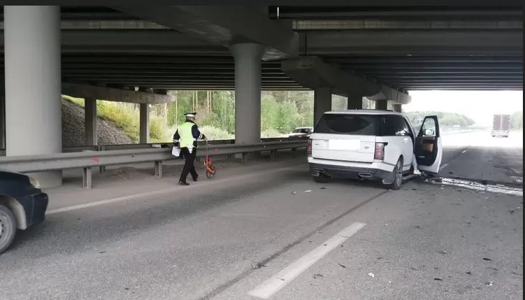 В ДТП чуть не погибла маленькая девочка В ДТП чуть не погибла маленькая девочка