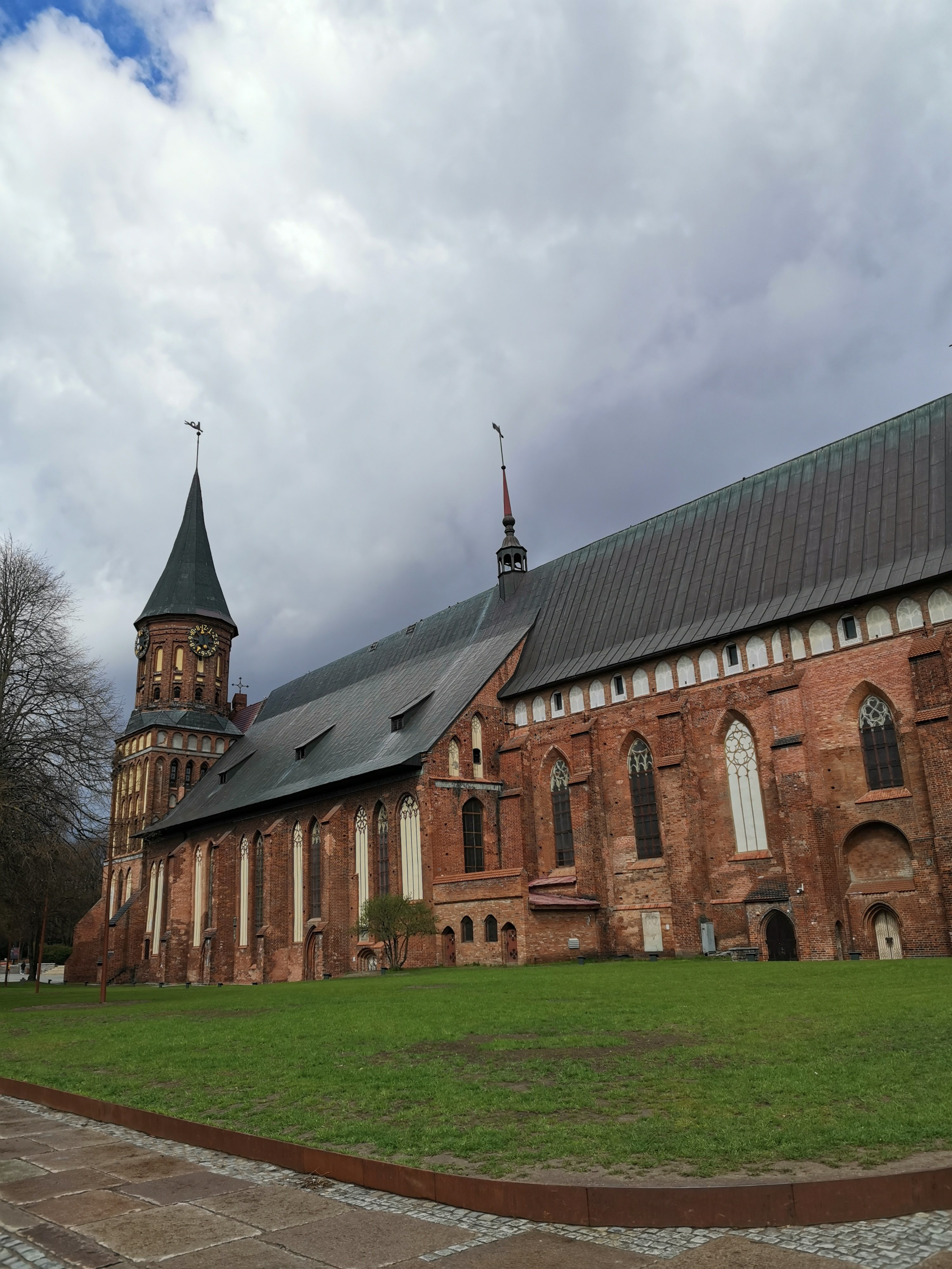 Кафедральный собор на острове Канта — одна из главных достопримечательностей Калининграда