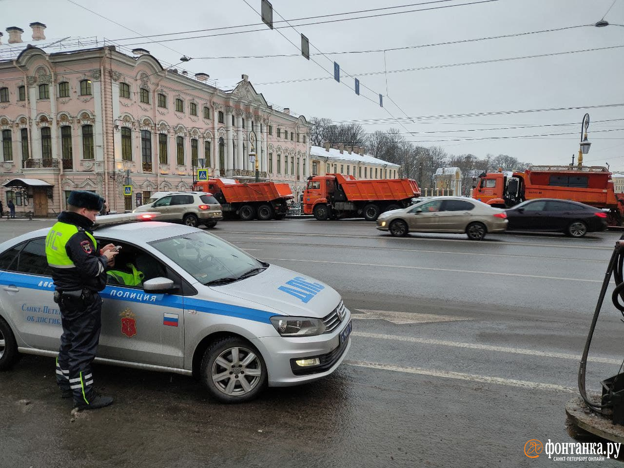 Фото центра Петербурга перед оглашением в Москве решения по ходатайству  ФСИН об изменении условного срока на реальный Навальному 2 февраля 2021  года - 2 февраля 2021 - ФОНТАНКА.ру