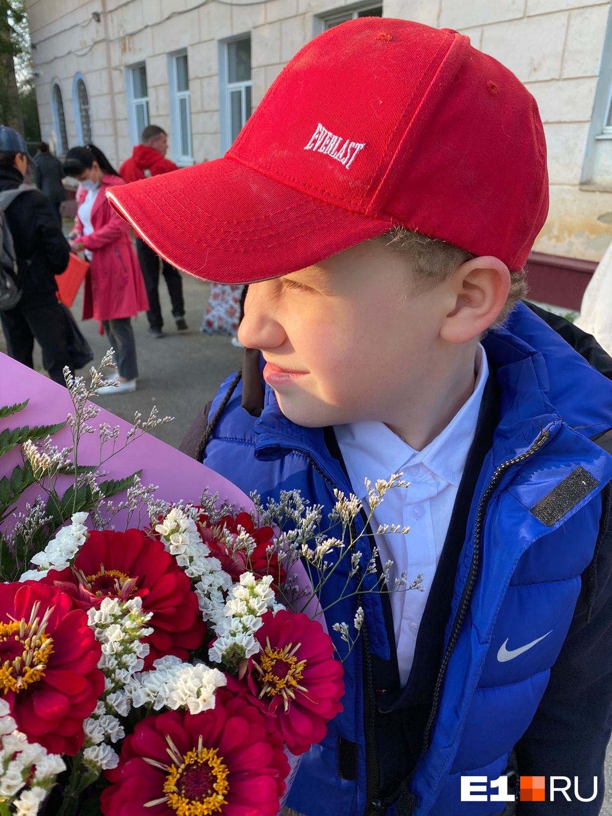 Юра перешел в пятый класс Юра перешел в пятый класс