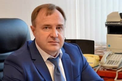 Игорь Сутягин приступил к исполнению обязанностей первого заместителя мэра <nobr class="_">1 марта</nobr>. <a href="https://www.e1.ru/text/politics/2021/02/26/69784496/" class="_" target="_blank">До этого чиновник работал в Тобольске</a> Игорь Сутягин приступил к исполнению обязанностей первого заместителя мэра <nobr class="_">1 марта</nobr>. <a href="https://www.e1.ru/text/politics/2021/02/26/69784496/" class="_" target="_blank">До этого чиновник работал в Тобольске</a>