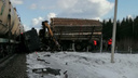 В Коношском районе лесовоз въехал в грузовой поезд с горючими материалами