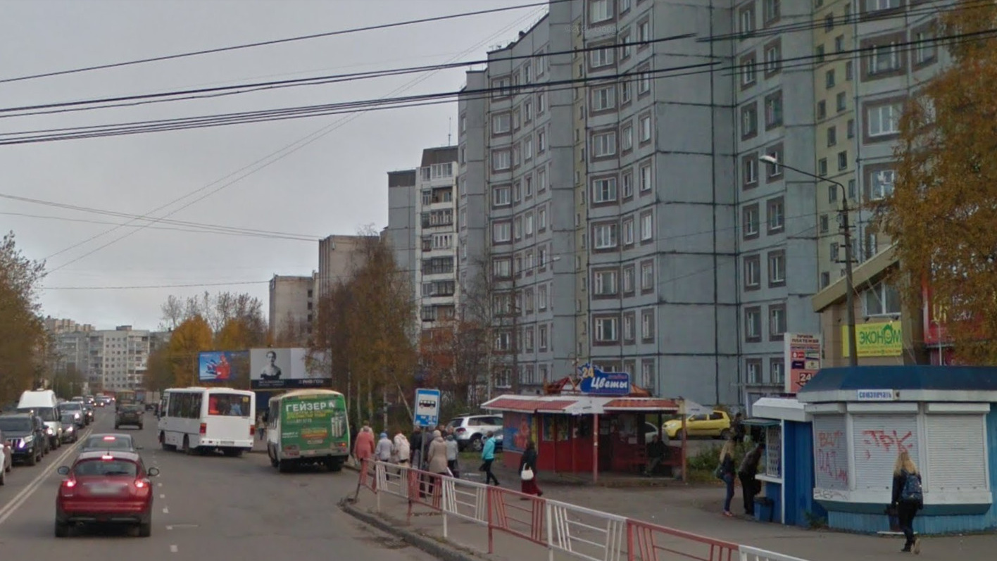 Сам пришел за помощью: в Архангельске работники УК нашли выпавшего из окна ребенка