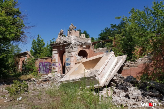 Стадион монолит в волгограде фото