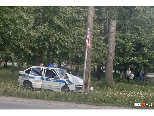 Водитель служебного автомобиля