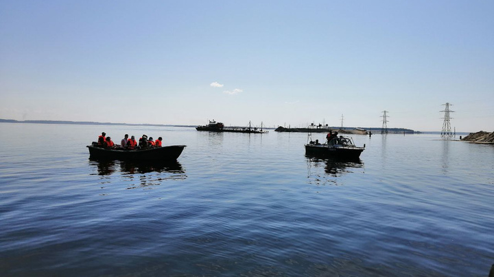 Тюменнефтегаз выпустил в озеро Айтор более 70 тысяч мальков пеляди
