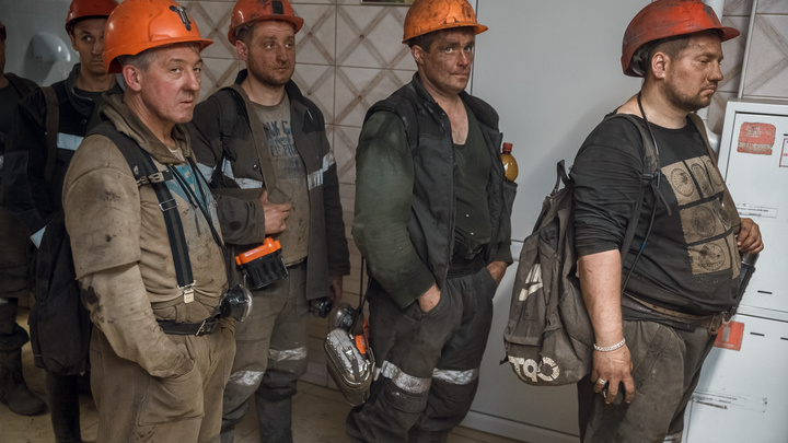 Пожар на шахте «Ерунаковская-8» прокомментировали власти Кузбасса