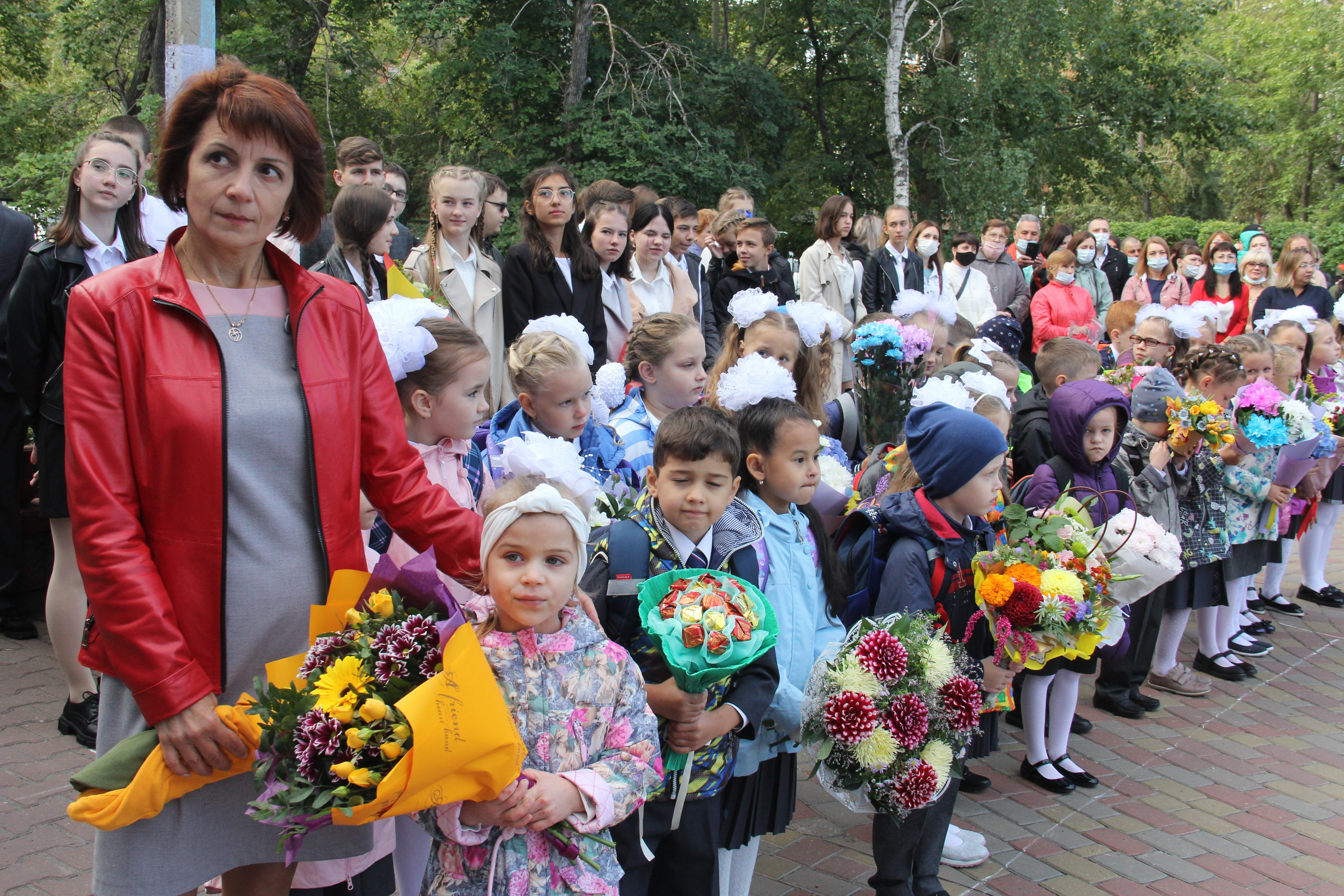 Новая школа в омске. Агу 1 сентября фото. Мероприятия омск 1 сентября. 1 июня в омске. Мероприятия омск 1 сентября.