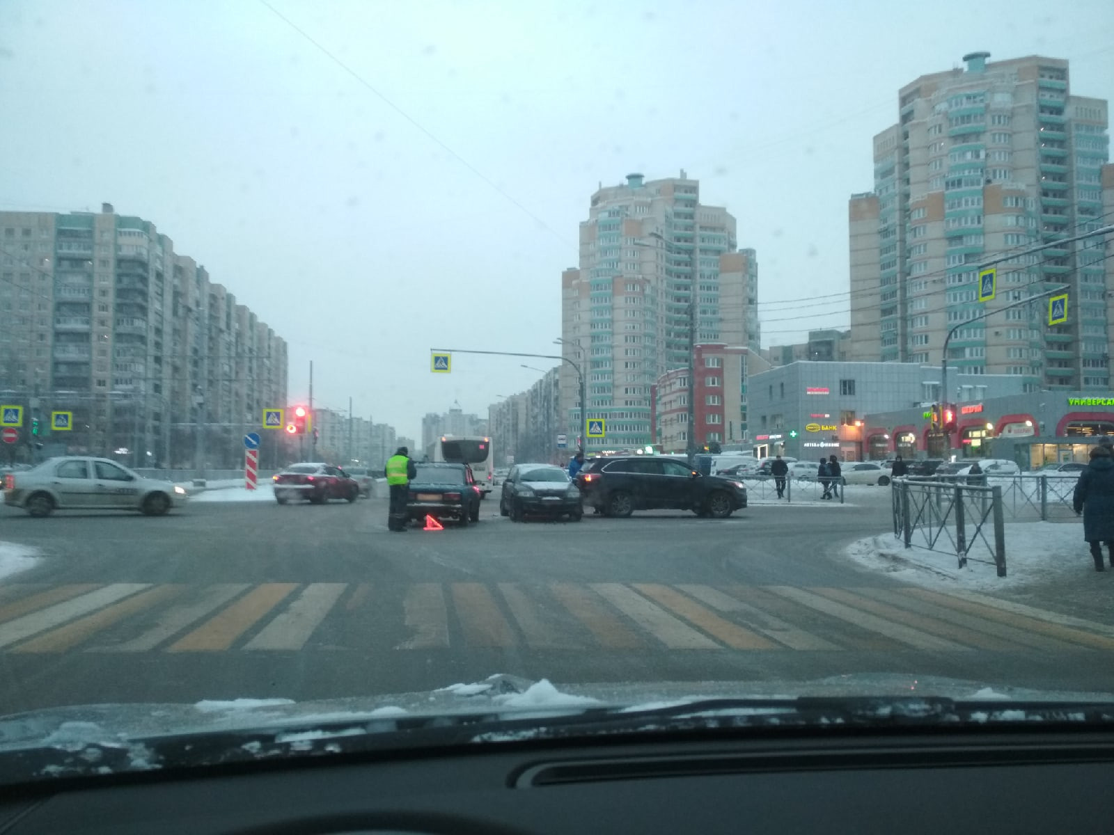 Перекресток наставников. Перекресток наставников Ударников. Перекресток наставников 35. Пересечение проспекта наставников и Ударников. Энтузиастов и наставников перекресток.