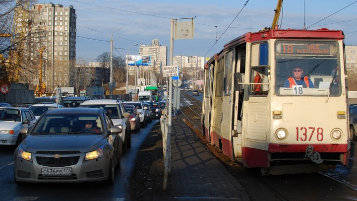 До закрытия Ленинградского моста на пересечении проспекта Победы и Российской ограничат движение транспорта
