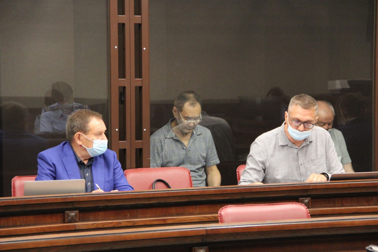 Михаил Музраев озвучивает свои показания на заседании суда