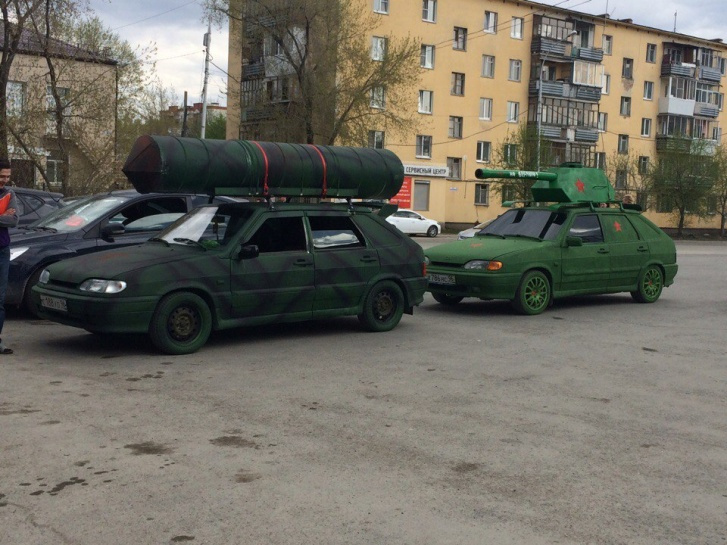 Такие машины можно увидеть в День Победы на российских улицах