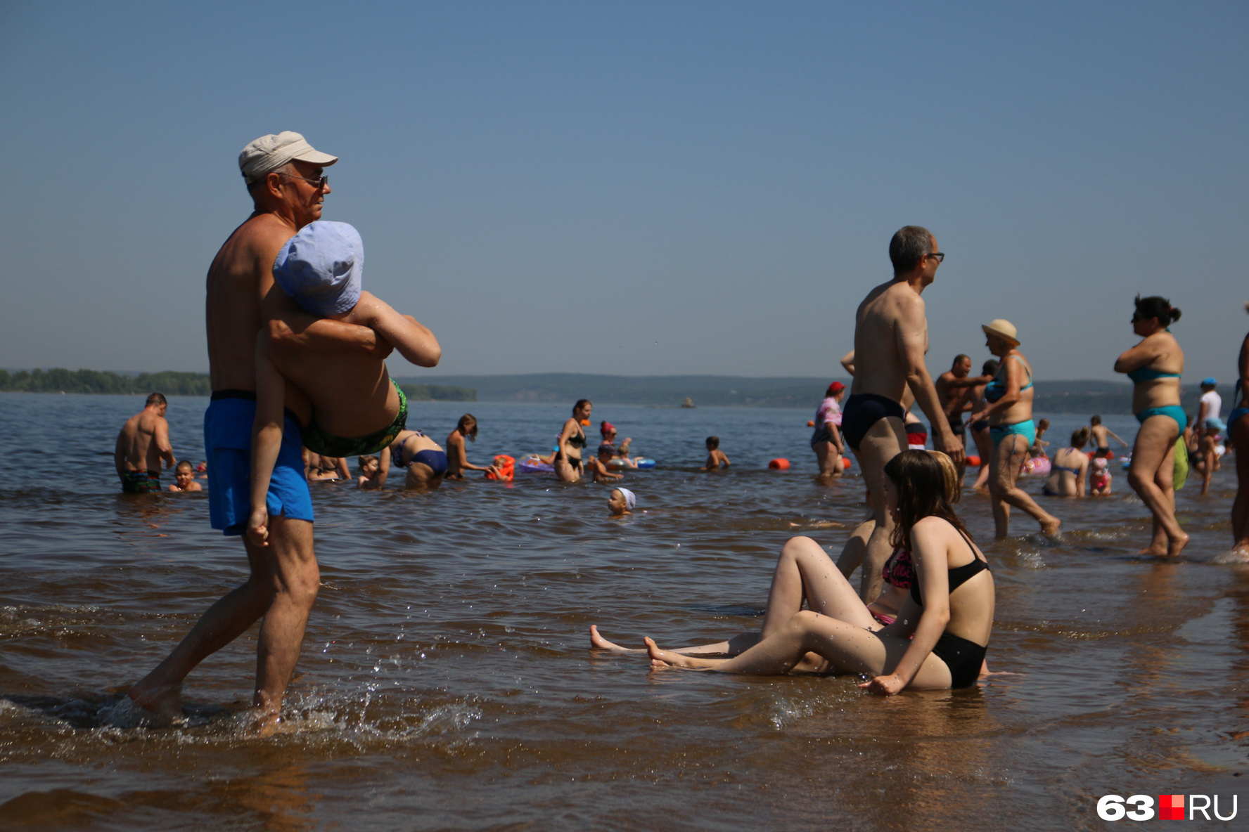 Разница температуры воды и воздуха может сильно навредить здоровью во время купания