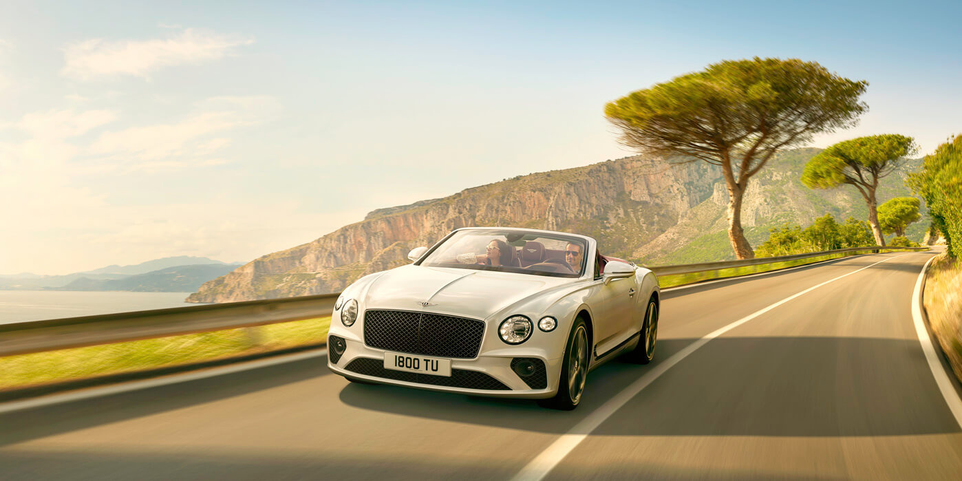 В России отзывают новые Bentley, чтобы владельцы случайно кого-нибудь не прищемили